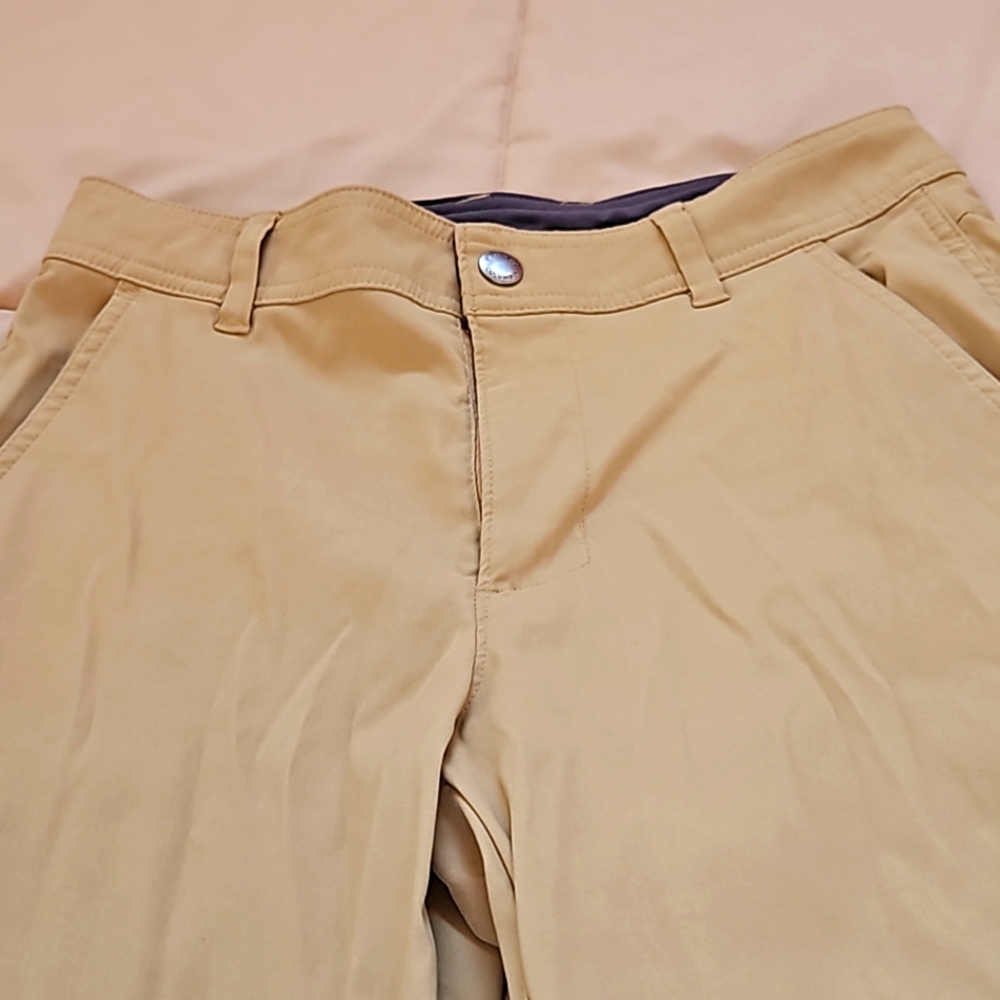 Columbia shorts